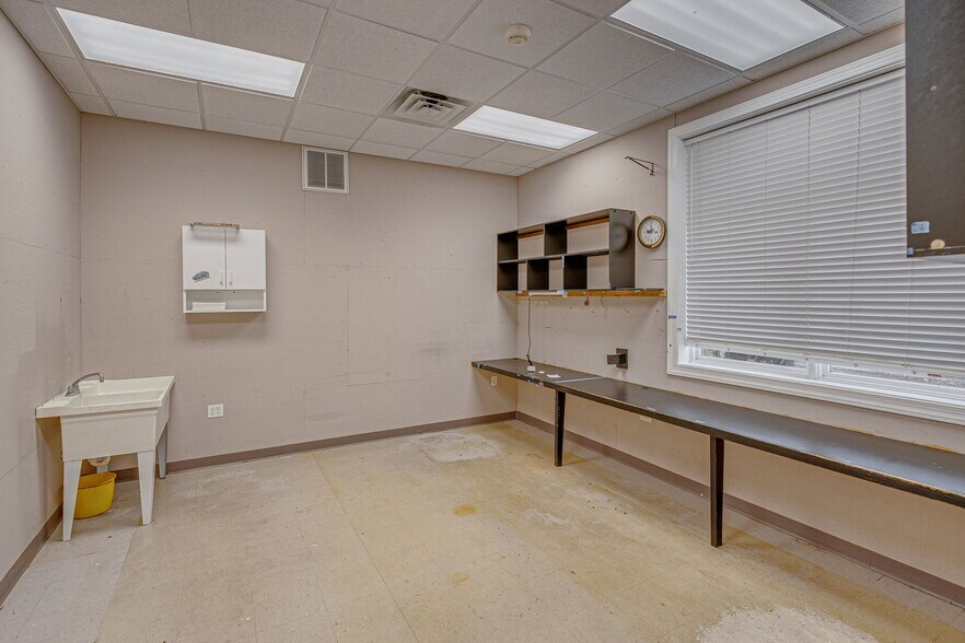 More Photos Of 1211 Bull St, Savannah Office Residential For Sale