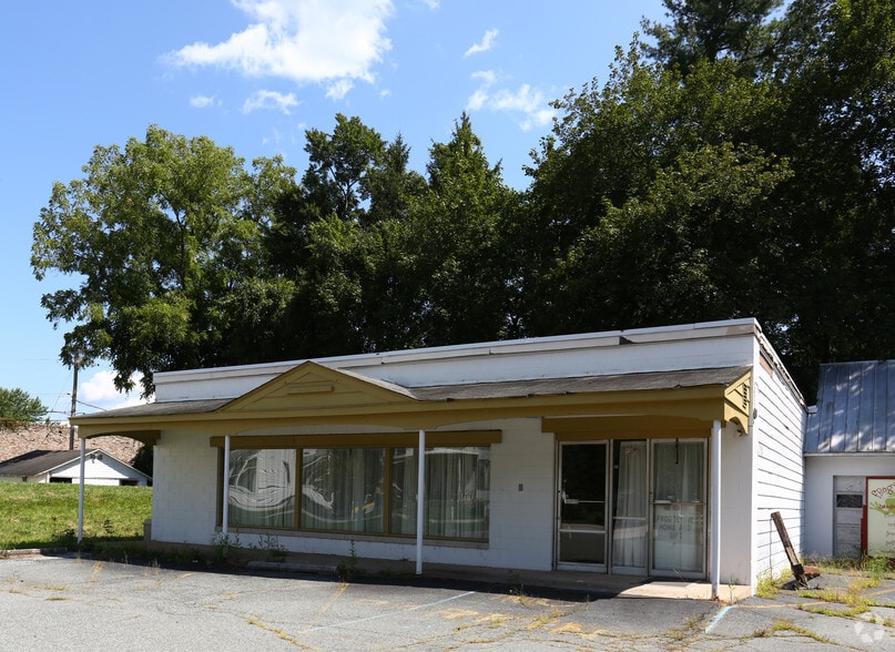Primary Photo Of 1990 Ridge Rd, Pottstown Storefront Retail Residential For Lease