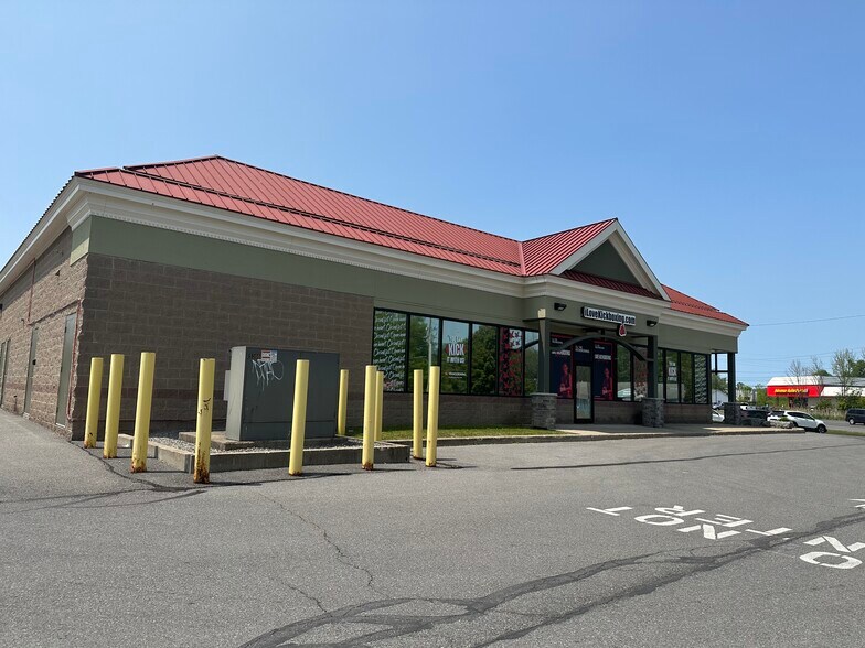 More Photos Of 8395-8417 Oswego Rd, Liverpool Unknown For Lease