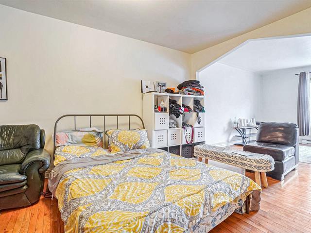 More Photos Of 2351-2357 Rue Jean-Talon E, Montréal Storefront Retail Residential For Lease