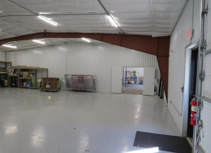 More Photos Of 1703 Candletree Dr, Peoria Warehouse For Lease