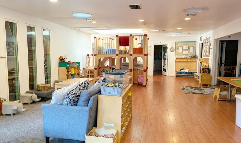 More Photos Of 14411 Norwalk Ln, Poway Daycare Center For Sale