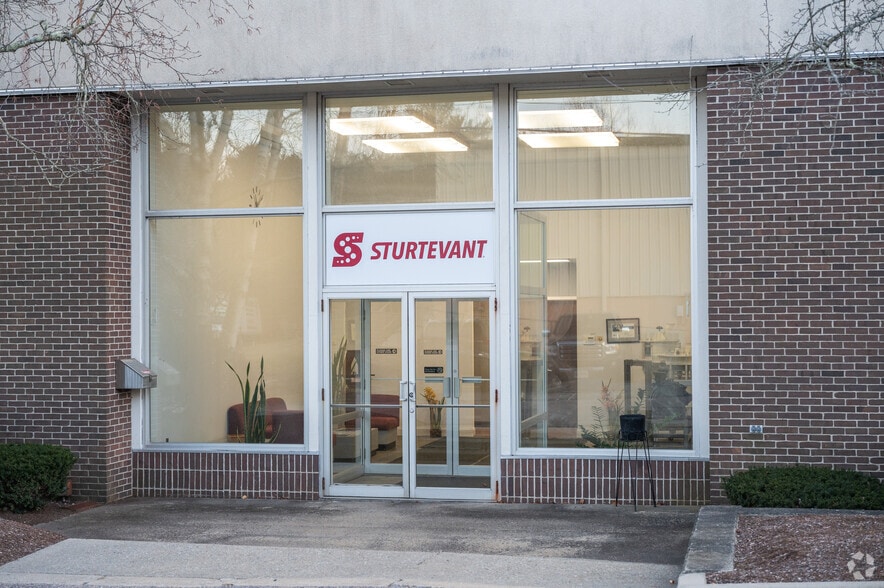 More Photos Of 342-348 Circuit St, Hanover Manufacturing For Lease