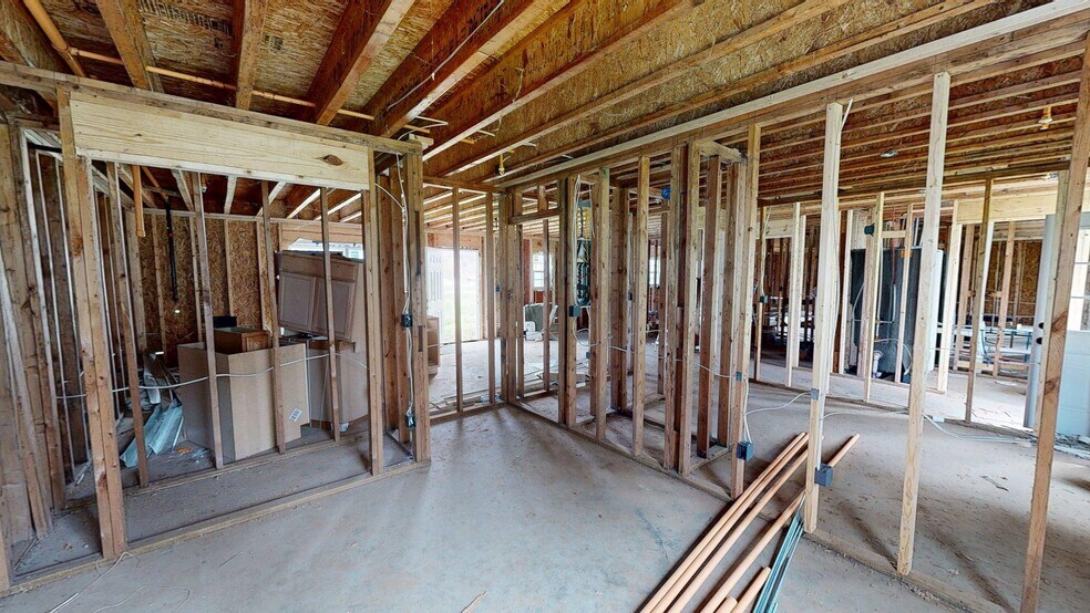 More Photos Of 57 Mill St, Cave Spring Multifamily For Sale