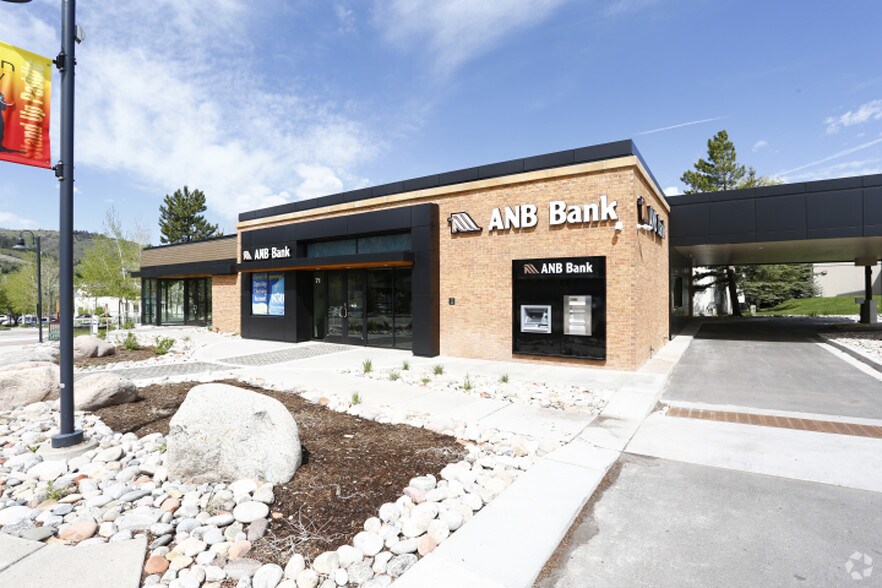 More Photos Of 71 E Beaver Creek Pl, Avon Bank For Lease