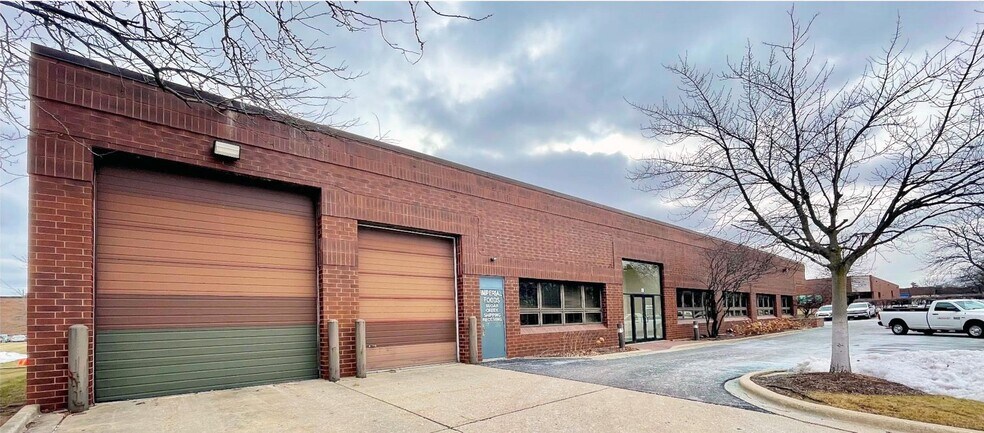 Primary Photo Of 115 N Brandon Dr, Glendale Heights Warehouse For Lease