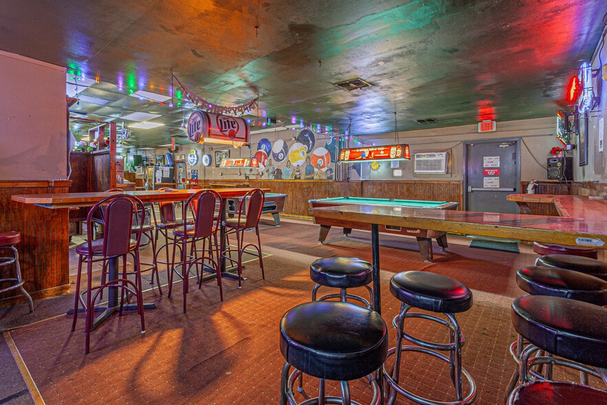 More Photos Of 705 Roosevelt Ave, San Antonio Sports And Entertainment For Sale