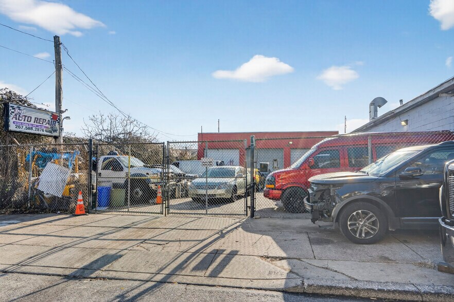 More Photos Of 6125 Tulip St, Philadelphia Auto Repair For Sale