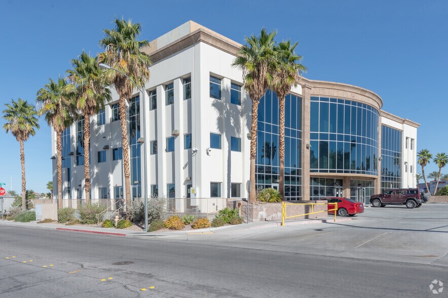 More Photos Of 2705 W Horizon Ridge Pky, Henderson Medical For Lease