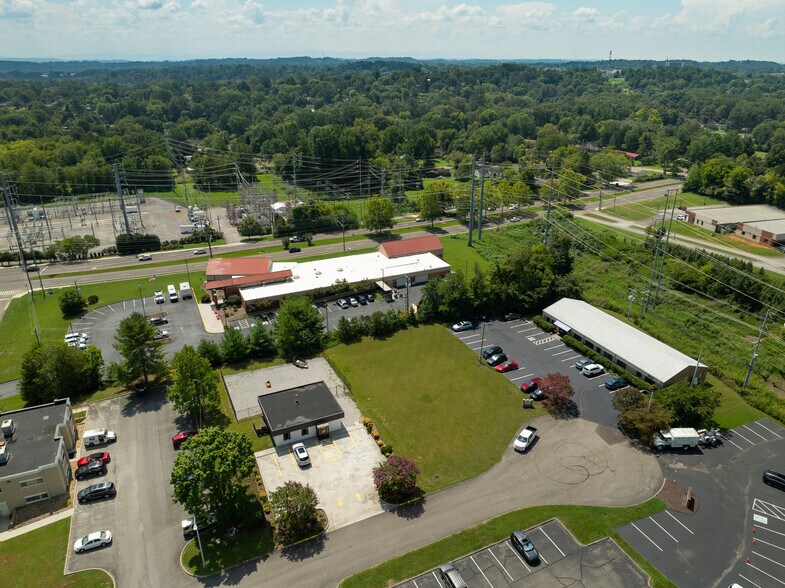 More Photos Of 6908 Office Park Cir, Knoxville Medical For Sale