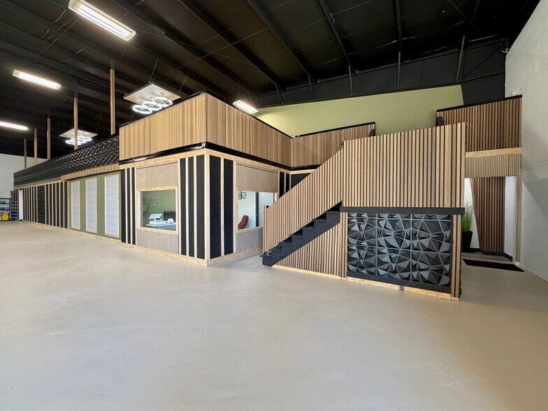 More Photos Of 131 W Duval St, Lake City Storefront Retail Office For Lease