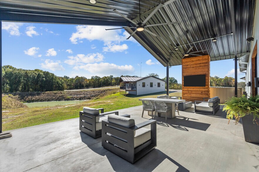 More Photos Of 9016 Private Road 2329, Terrell Lodge Meeting Hall For Sale