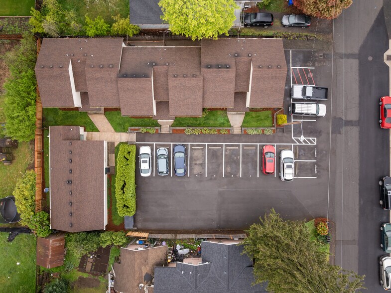 More Photos Of 430 Metzler St, Molalla Apartments For Sale