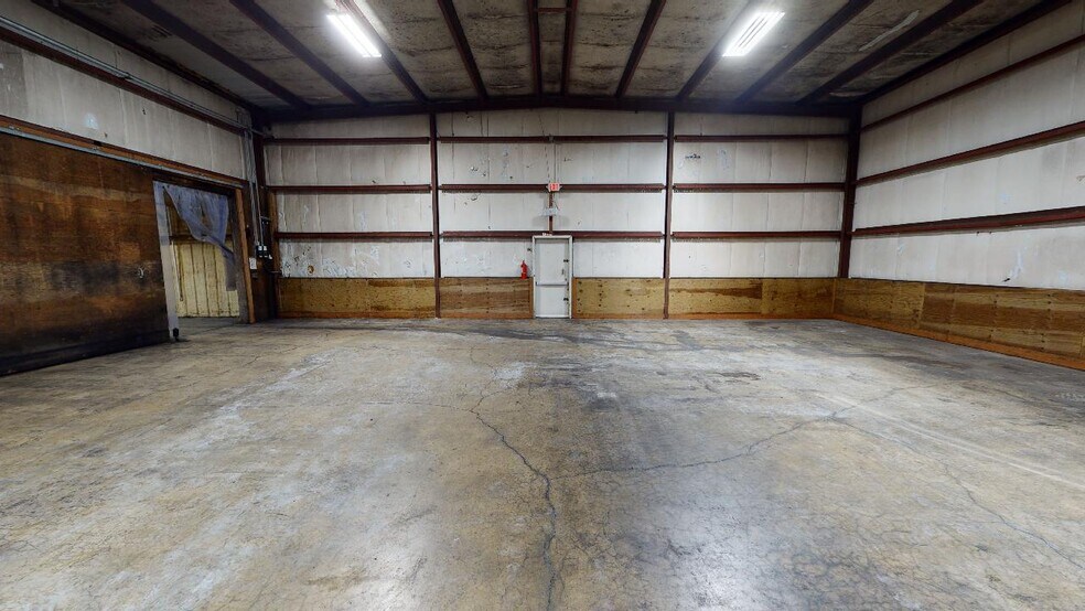 More Photos Of 1425 SE 9th St, Warrenton Warehouse For Sale