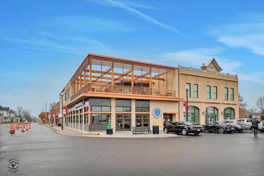 More Photos Of 140 Washington Sq, Washington General Retail For Sale