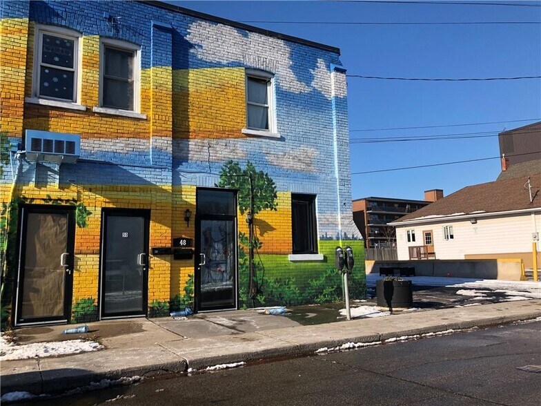 More Photos Of 533 Concession St, Hamilton Storefront Retail Residential For Lease