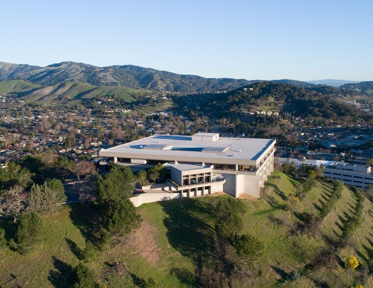 More Photos Of 1 Thorndale Dr, San Rafael Office For Sale