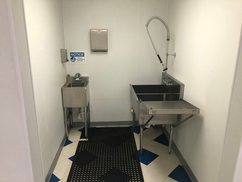 More Photos Of 1206 Quarrier St, Charleston Office For Lease