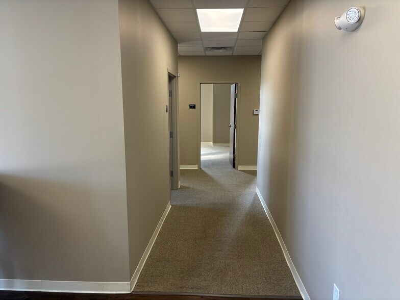 More Photos Of 6225 Greenlee St, Arlington Office For Sale