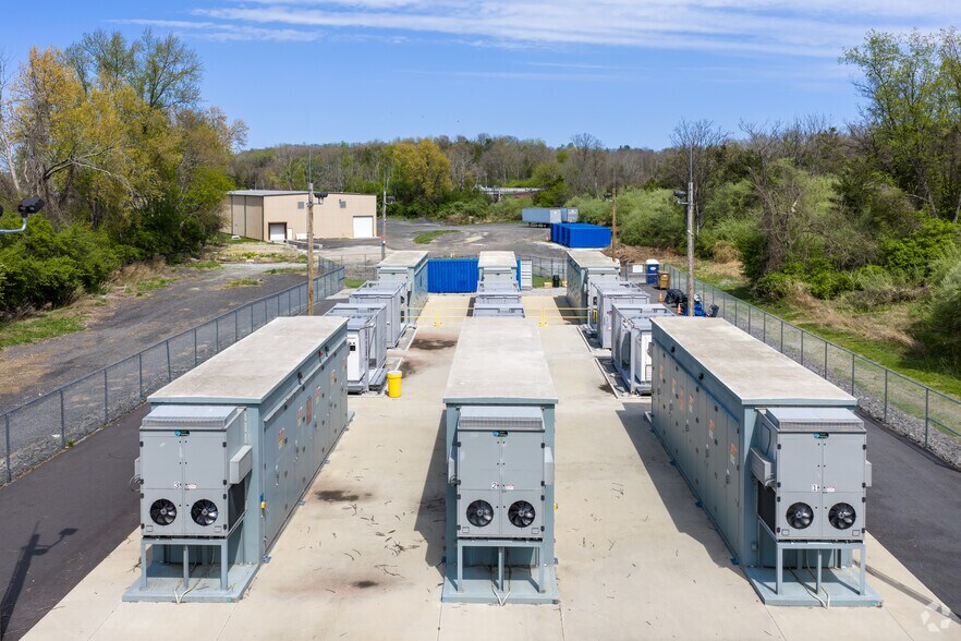 More Photos Of 248 Brighton Rd, Andover Warehouse For Sale