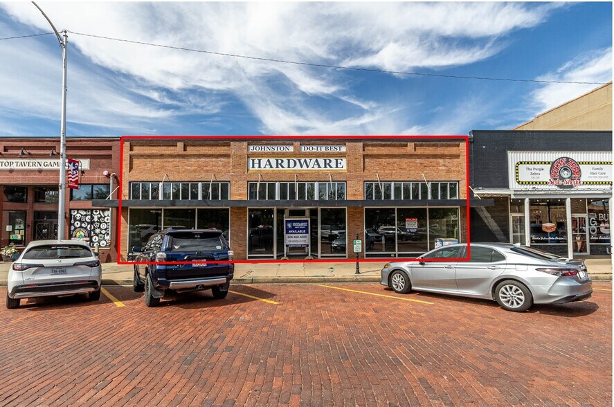 More Photos Of 406 15th St, Canyon General Retail For Lease