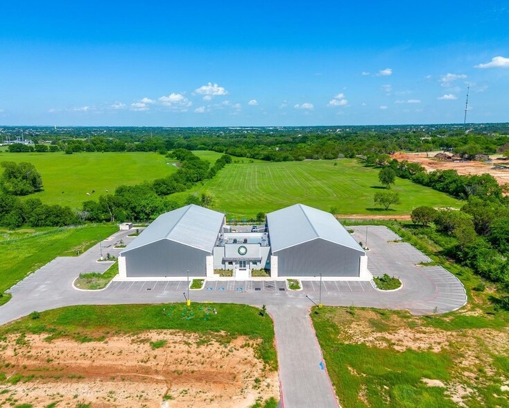 Primary Photo Of 1109 Hwy 51, Granbury Freestanding For Lease