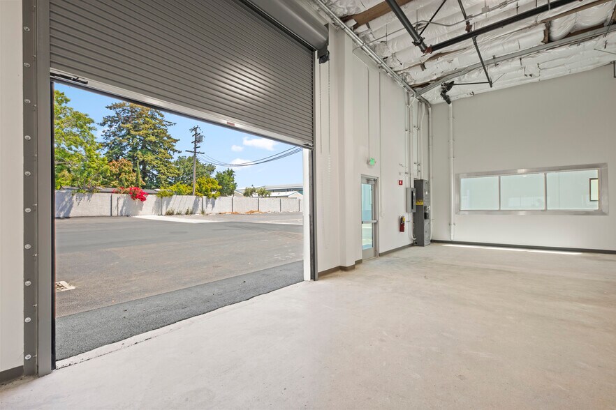 More Photos Of 1180 O'Brien Dr, Menlo Park Research And Development For Lease