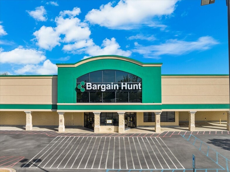 More Photos Of 2199 Southport Rd, Spartanburg Unknown For Lease