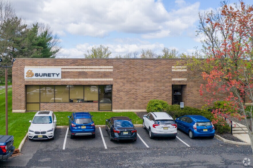 More Photos Of 11 Eves Dr, Marlton Office For Lease
