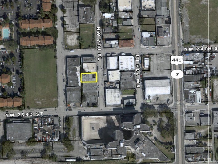 More Photos Of 2340 NW 7th Pl, Miami Warehouse For Lease