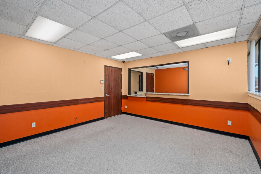More Photos Of 1601 Liberty St, Richmond Medical For Lease