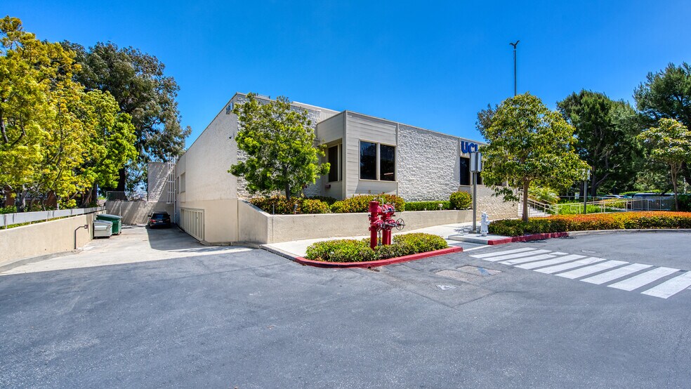 More Photos Of 2161 San Joaquin Hills Rd, Newport Beach Medical For Sale