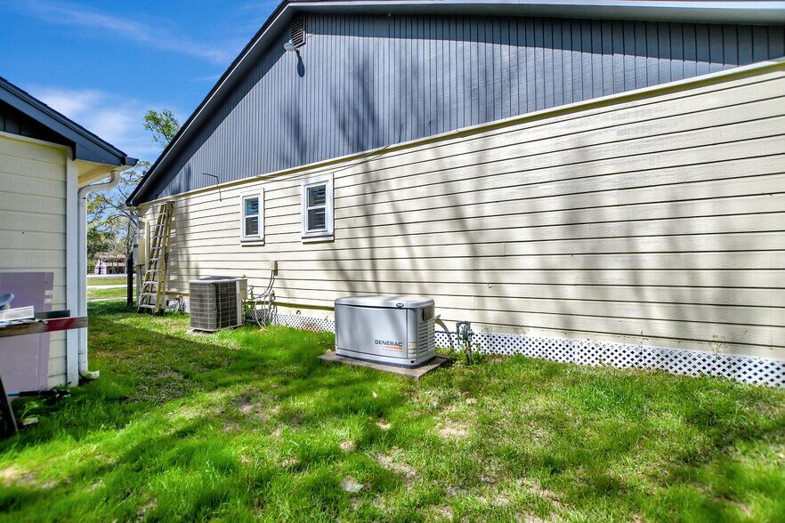 More Photos Of 24677 FM 2090 Rd, Splendora Specialty For Sale