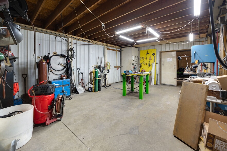More Photos Of 8796 S US Highway 231, Brookston Specialty For Sale
