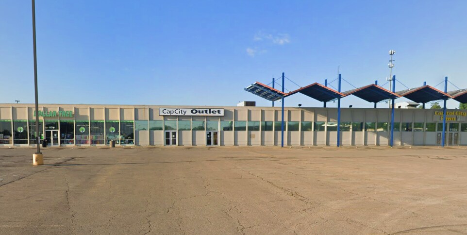 More Photos Of 105-115 SW 29th St, Topeka General Retail For Sale