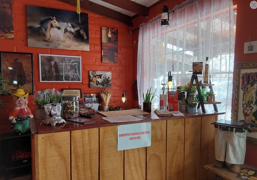 More Photos Of 13 N 7th St, Tombstone Hotel For Sale