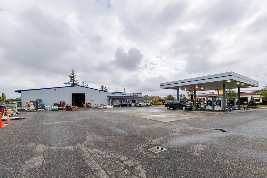More Photos Of 1720 La Bounty Dr, Ferndale Service Station For Sale