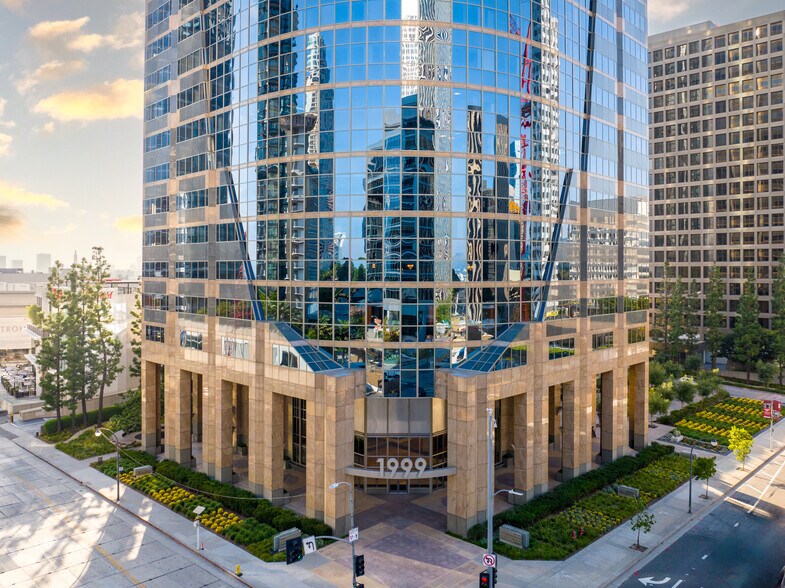 More Photos Of 1999 Avenue of the Stars, Los Angeles Office For Lease