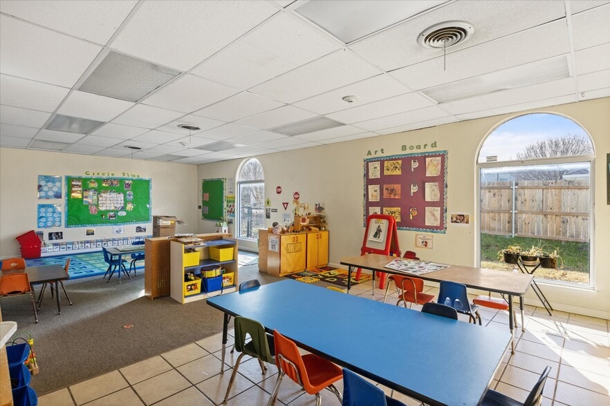 More Photos Of 6605 Dan Danciger Rd, Fort Worth Office For Sale