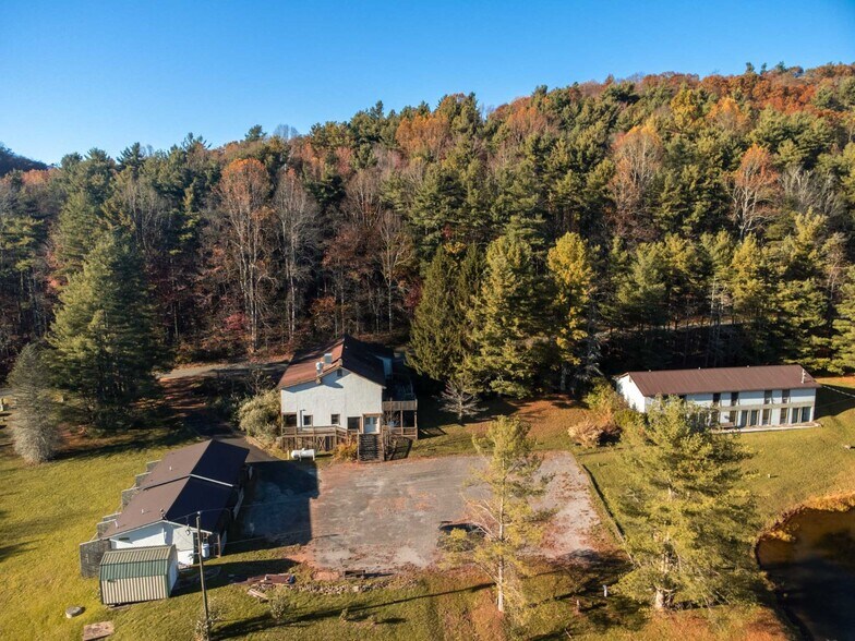 More Photos Of 182 Woodberry Rd Sw, Meadows Of Dan Hotel For Sale