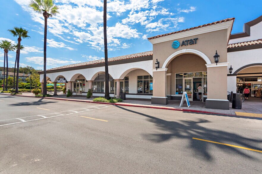 More Photos Of 22361-22451 Antonio Pky, Rancho Santa Margarita Unknown For Lease