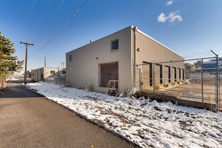 More Photos Of 1520 W 13th Ave, Denver Warehouse For Lease