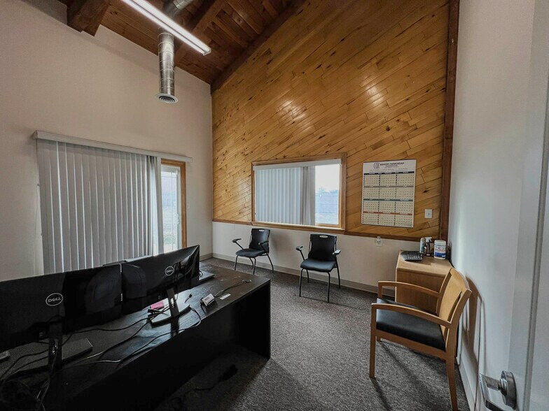 More Photos Of 12565 County Road 2, Brighton Flex For Lease