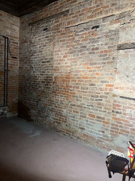 More Photos Of 107 Wicker St, Sanford Storefront Retail Office For Sale