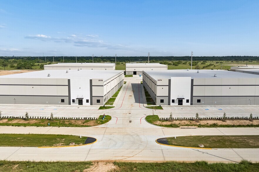 Primary Photo Of 2574 Discovery Hills Pky, Brookshire Distribution For Sale