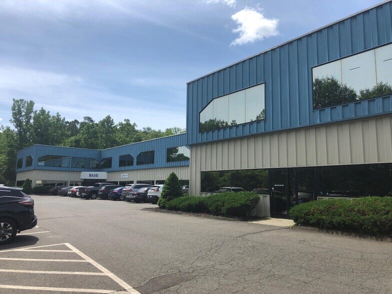 More Photos Of 23 Francis J. Clarke Cir, Bethel Distribution For Lease