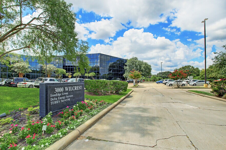 More Photos Of 3000 Wilcrest Dr, Houston Unknown For Lease
