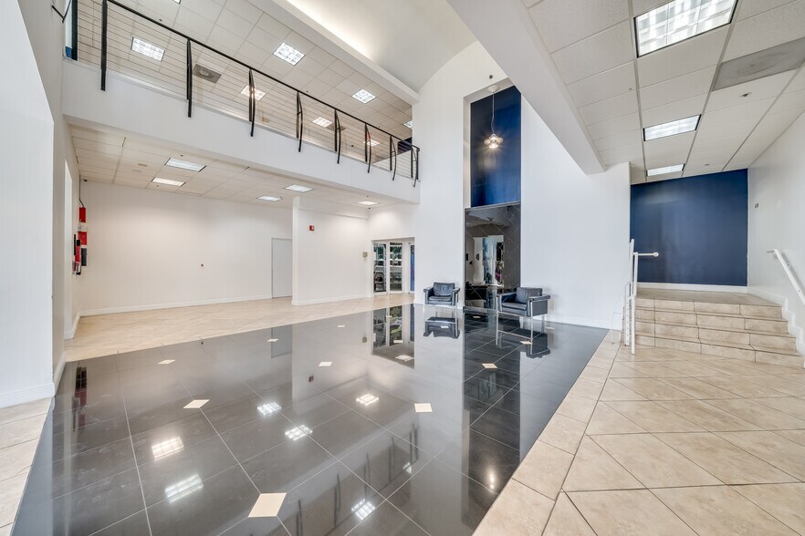 More Photos Of 7500 NW 25th St, Miami Office For Sale