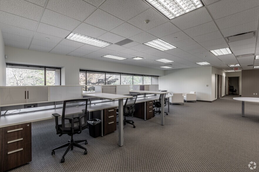 More Photos Of 101 Merritt Blvd, Trumbull Office For Lease