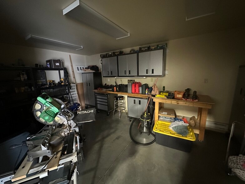 More Photos Of 6512 Wagon Trail, Billings Warehouse For Sale